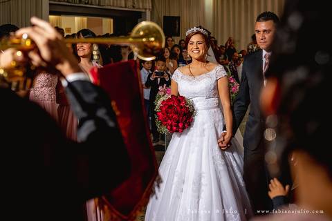 acic, casamento em cubatão, casmento no acic, buquet vermelho, noivos da karla aquino, fabiana e julio, fotografia para sempre, noivos motoqueiros, noivos, casamentos'