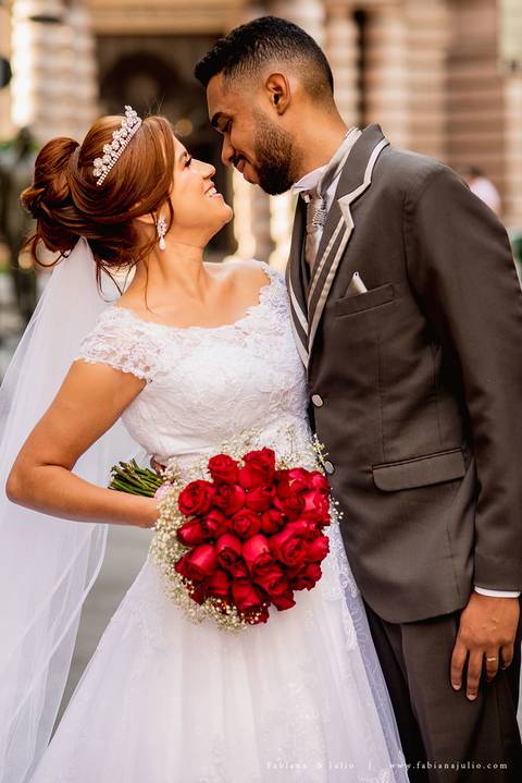 acic, casamento em cubatão, casmento no acic, buquet vermelho, noivos da karla aquino, fabiana e julio, fotografia para sempre, noivos motoqueiros, noivos, casamentos'