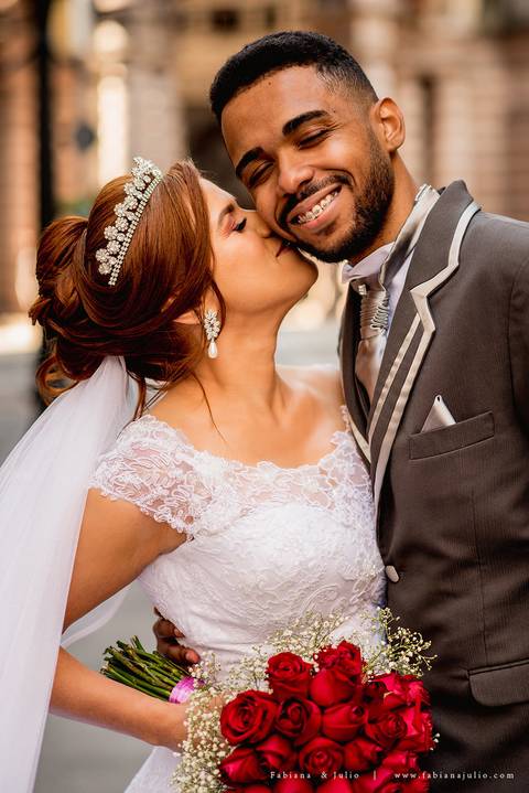 acic, casamento em cubatão, casmento no acic, buquet vermelho, noivos da karla aquino, fabiana e julio, fotografia para sempre, noivos motoqueiros, noivos, casamentos'