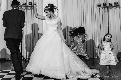 acic, casamento em cubatão, casmento no acic, buquet vermelho, noivos da karla aquino, fabiana e julio, fotografia para sempre, noivos motoqueiros, noivos, casamentos'