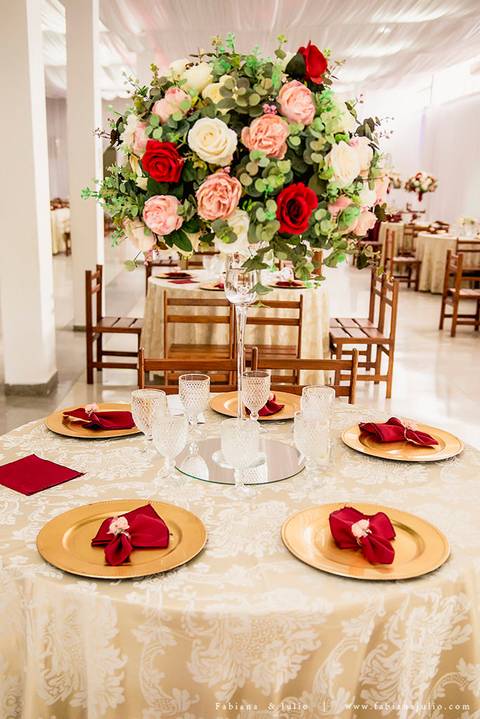 chacara sunshine, casmento na chacara, andrezza justiniano, fotografia para sempre, vestido de noiva, noivo de azul, hobbies para maes azul, meke para noiva,  decoração marsala, votos personalizados, casamento tradicional, '