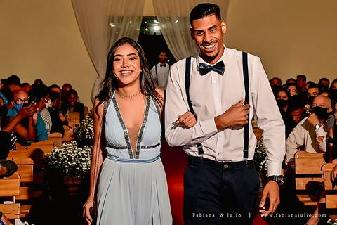 chacara sunshine, casmento na chacara, andrezza justiniano, fotografia para sempre, vestido de noiva, noivo de azul, hobbies para maes azul, meke para noiva,  decoração marsala, votos personalizados, casamento tradicional, '