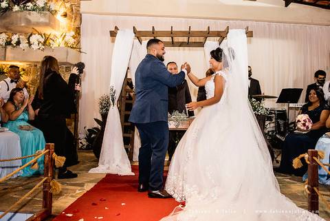chacara sunshine, casmento na chacara, andrezza justiniano, fotografia para sempre, vestido de noiva, noivo de azul, hobbies para maes azul, meke para noiva,  decoração marsala, votos personalizados, casamento tradicional, '