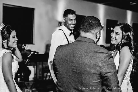 chacara sunshine, casmento na chacara, andrezza justiniano, fotografia para sempre, vestido de noiva, noivo de azul, hobbies para maes azul, meke para noiva,  decoração marsala, votos personalizados, casamento tradicional, '