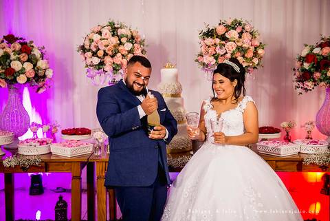 chacara sunshine, casmento na chacara, andrezza justiniano, fotografia para sempre, vestido de noiva, noivo de azul, hobbies para maes azul, meke para noiva,  decoração marsala, votos personalizados, casamento tradicional, '