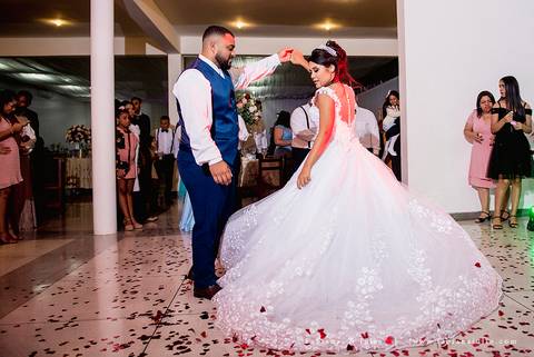 chacara sunshine, casmento na chacara, andrezza justiniano, fotografia para sempre, vestido de noiva, noivo de azul, hobbies para maes azul, meke para noiva,  decoração marsala, votos personalizados, casamento tradicional, '