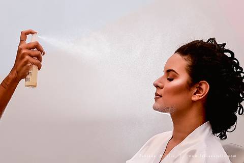 mariana assis, noivas, bella noiva, ahazzo atelies, fotografia para sempre, claudete bem casados, anel de casamento, noiva simples, noiva linda, noiva classica, buquet de flores, joy santos buquet, make suave para noiva, espaço dieters'