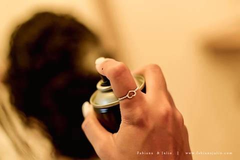 mariana assis, noivas, bella noiva, ahazzo atelies, fotografia para sempre, claudete bem casados, anel de casamento, noiva simples, noiva linda, noiva classica, buquet de flores, joy santos buquet, make suave para noiva, espaço dieters'