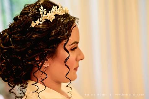 mariana assis, noivas, bella noiva, ahazzo atelies, fotografia para sempre, claudete bem casados, anel de casamento, noiva simples, noiva linda, noiva classica, buquet de flores, joy santos buquet, make suave para noiva, espaço dieters'