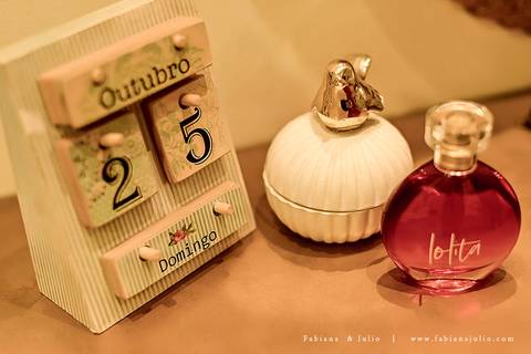 mariana assis, noivas, bella noiva, ahazzo atelies, fotografia para sempre, claudete bem casados, anel de casamento, noiva simples, noiva linda, noiva classica, buquet de flores, joy santos buquet, make suave para noiva, espaço dieters'