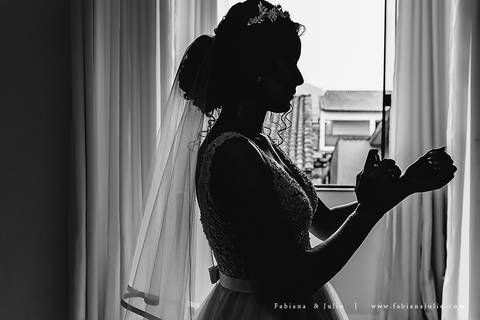 mariana assis, noivas, bella noiva, ahazzo atelies, fotografia para sempre, claudete bem casados, anel de casamento, noiva simples, noiva linda, noiva classica, buquet de flores, joy santos buquet, make suave para noiva, espaço dieters'