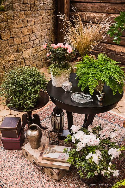 mariana assis, noivas, bella noiva, ahazzo atelies, fotografia para sempre, claudete bem casados, anel de casamento, noiva simples, noiva linda, noiva classica, buquet de flores, joy santos buquet, make suave para noiva, espaço dieters'