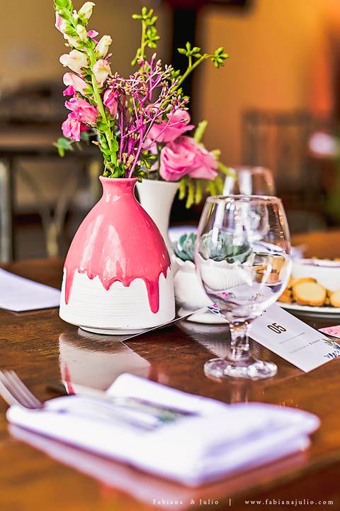 mariana assis, noivas, bella noiva, ahazzo atelies, fotografia para sempre, claudete bem casados, anel de casamento, noiva simples, noiva linda, noiva classica, buquet de flores, joy santos buquet, make suave para noiva, espaço dieters'