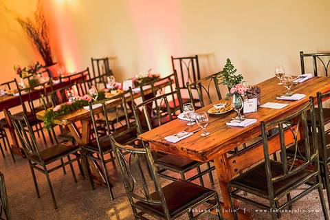 mariana assis, noivas, bella noiva, ahazzo atelies, fotografia para sempre, claudete bem casados, anel de casamento, noiva simples, noiva linda, noiva classica, buquet de flores, joy santos buquet, make suave para noiva, espaço dieters'