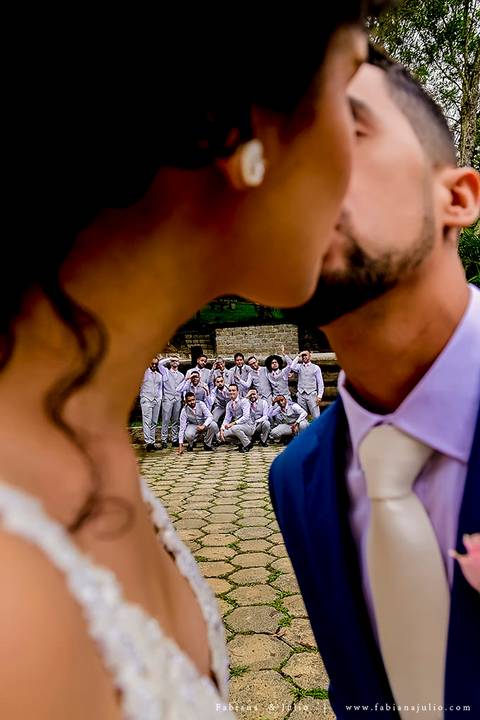mariana assis, noivas, bella noiva, ahazzo atelies, fotografia para sempre, claudete bem casados, anel de casamento, noiva simples, noiva linda, noiva classica, buquet de flores, joy santos buquet, make suave para noiva, espaço dieters'