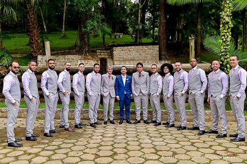 mariana assis, noivas, bella noiva, ahazzo atelies, fotografia para sempre, claudete bem casados, anel de casamento, noiva simples, noiva linda, noiva classica, buquet de flores, joy santos buquet, make suave para noiva, espaço dieters'