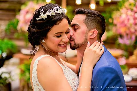 mariana assis, noivas, bella noiva, ahazzo atelies, fotografia para sempre, claudete bem casados, anel de casamento, noiva simples, noiva linda, noiva classica, buquet de flores, joy santos buquet, make suave para noiva, espaço dieters'