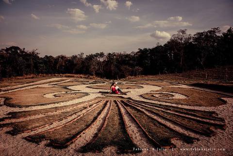 ensaio de casal, vestido vermelho, vinicula, ensaio na vinicula, ensaio externo de casal, lugares diferentes para ensaio de casal, lugares rusticos para ensaio de casal, fotografia para sempre, fabiana e julio para sempre, pré wedding '