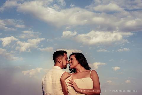 ensaio de casal, vestido vermelho, vinicula, ensaio na vinicula, ensaio externo de casal, lugares diferentes para ensaio de casal, lugares rusticos para ensaio de casal, fotografia para sempre, fabiana e julio para sempre, pré wedding '