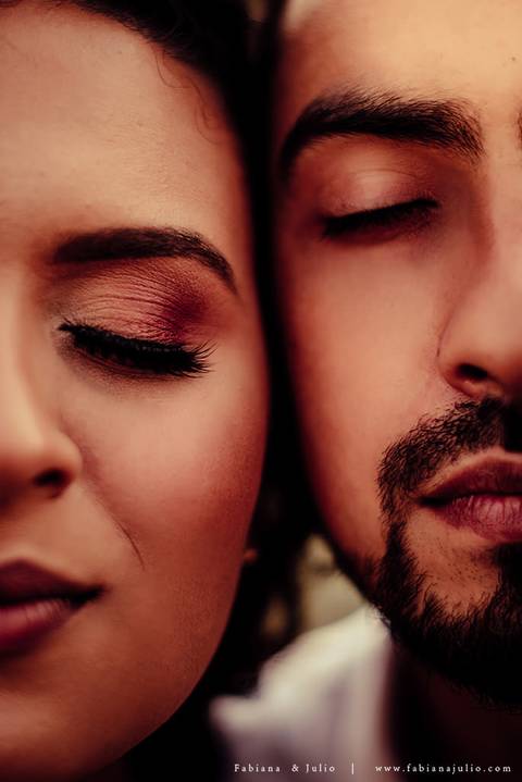 ensaio de casal, vestido vermelho, vinicula, ensaio na vinicula, ensaio externo de casal, lugares diferentes para ensaio de casal, lugares rusticos para ensaio de casal, fotografia para sempre, fabiana e julio para sempre, pré wedding '