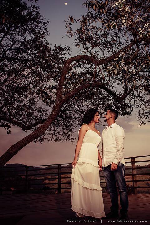 ensaio de casal, vestido vermelho, vinicula, ensaio na vinicula, ensaio externo de casal, lugares diferentes para ensaio de casal, lugares rusticos para ensaio de casal, fotografia para sempre, fabiana e julio para sempre, pré wedding '