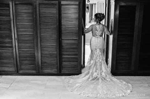casa80guaruja, mariana assis lounge, casamento na praia, casar na praia, decoração praiana, decoração vinho, madrinhas de marsala, dia da noiva, dia do noivo, fotografia para sempre, cerimonia de lava pés, noiva clean, noivo de azul, protéia, buque africa'