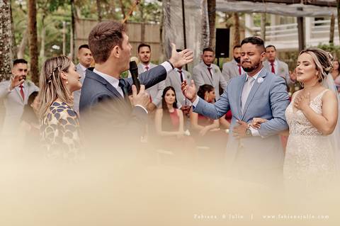 casa80guaruja, mariana assis lounge, casamento na praia, casar na praia, decoração praiana, decoração vinho, madrinhas de marsala, dia da noiva, dia do noivo, fotografia para sempre, cerimonia de lava pés, noiva clean, noivo de azul, protéia, buque africa'