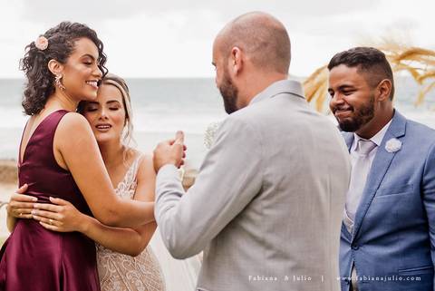 casa80guaruja, mariana assis lounge, casamento na praia, casar na praia, decoração praiana, decoração vinho, madrinhas de marsala, dia da noiva, dia do noivo, fotografia para sempre, cerimonia de lava pés, noiva clean, noivo de azul, protéia, buque africa'