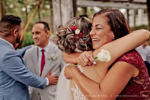 casa80guaruja, mariana assis lounge, casamento na praia, casar na praia, decoração praiana, decoração vinho, madrinhas de marsala, dia da noiva, dia do noivo, fotografia para sempre, cerimonia de lava pés, noiva clean, noivo de azul, protéia, buque africa'