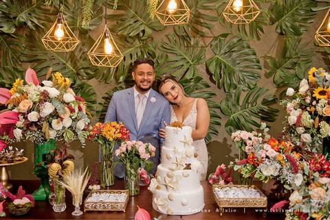 casa80guaruja, mariana assis lounge, casamento na praia, casar na praia, decoração praiana, decoração vinho, madrinhas de marsala, dia da noiva, dia do noivo, fotografia para sempre, cerimonia de lava pés, noiva clean, noivo de azul, protéia, buque africa'