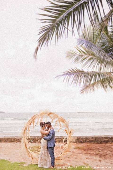 casa80guaruja, mariana assis lounge, casamento na praia, casar na praia, decoração praiana, decoração vinho, madrinhas de marsala, dia da noiva, dia do noivo, fotografia para sempre, cerimonia de lava pés, noiva clean, noivo de azul, protéia, buque africa'