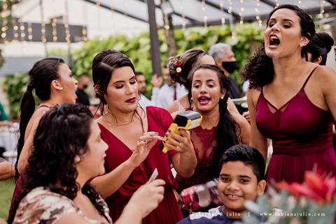 casa80guaruja, mariana assis lounge, casamento na praia, casar na praia, decoração praiana, decoração vinho, madrinhas de marsala, dia da noiva, dia do noivo, fotografia para sempre, cerimonia de lava pés, noiva clean, noivo de azul, protéia, buque africa'