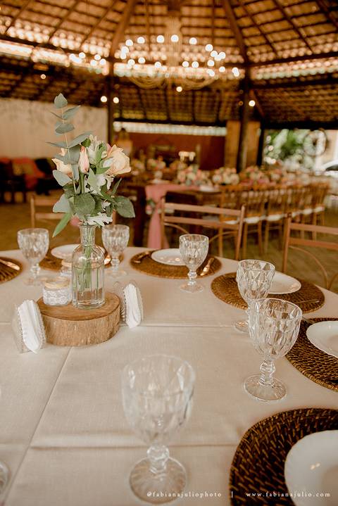 CASAMENTO, RANCHO DA PRAIA, CASAMENTO DE DIA, NOIVA MINIMALISTA, NOIVA LOIRA, NOIVO DE CINZA, FOTOGRAFIA PARA SEMPRE, FOTORAFIA DE CASAMENTO, CASAMENTO RUSTICOM MISTURA FEMININA, DECORACAO EM TOM PASTEL, TONS NEUTROS, MADRINHA DE ROSA'