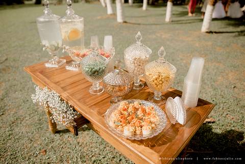 CASAMENTO, RANCHO DA PRAIA, CASAMENTO DE DIA, NOIVA MINIMALISTA, NOIVA LOIRA, NOIVO DE CINZA, FOTOGRAFIA PARA SEMPRE, FOTORAFIA DE CASAMENTO, CASAMENTO RUSTICOM MISTURA FEMININA, DECORACAO EM TOM PASTEL, TONS NEUTROS, MADRINHA DE ROSA'
