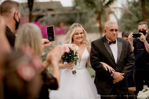CASAMENTO, RANCHO DA PRAIA, CASAMENTO DE DIA, NOIVA MINIMALISTA, NOIVA LOIRA, NOIVO DE CINZA, FOTOGRAFIA PARA SEMPRE, FOTORAFIA DE CASAMENTO, CASAMENTO RUSTICOM MISTURA FEMININA, DECORACAO EM TOM PASTEL, TONS NEUTROS, MADRINHA DE ROSA'