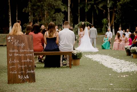 CASAMENTO, RANCHO DA PRAIA, CASAMENTO DE DIA, NOIVA MINIMALISTA, NOIVA LOIRA, NOIVO DE CINZA, FOTOGRAFIA PARA SEMPRE, FOTORAFIA DE CASAMENTO, CASAMENTO RUSTICOM MISTURA FEMININA, DECORACAO EM TOM PASTEL, TONS NEUTROS, MADRINHA DE ROSA'