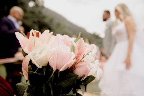 CASAMENTO, RANCHO DA PRAIA, CASAMENTO DE DIA, NOIVA MINIMALISTA, NOIVA LOIRA, NOIVO DE CINZA, FOTOGRAFIA PARA SEMPRE, FOTORAFIA DE CASAMENTO, CASAMENTO RUSTICOM MISTURA FEMININA, DECORACAO EM TOM PASTEL, TONS NEUTROS, MADRINHA DE ROSA'