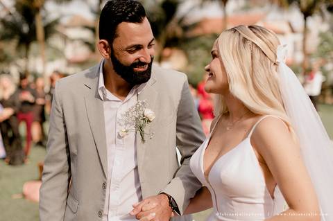 CASAMENTO, RANCHO DA PRAIA, CASAMENTO DE DIA, NOIVA MINIMALISTA, NOIVA LOIRA, NOIVO DE CINZA, FOTOGRAFIA PARA SEMPRE, FOTORAFIA DE CASAMENTO, CASAMENTO RUSTICOM MISTURA FEMININA, DECORACAO EM TOM PASTEL, TONS NEUTROS, MADRINHA DE ROSA'