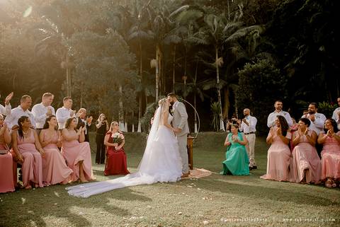 CASAMENTO, RANCHO DA PRAIA, CASAMENTO DE DIA, NOIVA MINIMALISTA, NOIVA LOIRA, NOIVO DE CINZA, FOTOGRAFIA PARA SEMPRE, FOTORAFIA DE CASAMENTO, CASAMENTO RUSTICOM MISTURA FEMININA, DECORACAO EM TOM PASTEL, TONS NEUTROS, MADRINHA DE ROSA'