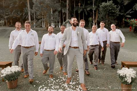 CASAMENTO, RANCHO DA PRAIA, CASAMENTO DE DIA, NOIVA MINIMALISTA, NOIVA LOIRA, NOIVO DE CINZA, FOTOGRAFIA PARA SEMPRE, FOTORAFIA DE CASAMENTO, CASAMENTO RUSTICOM MISTURA FEMININA, DECORACAO EM TOM PASTEL, TONS NEUTROS, MADRINHA DE ROSA'