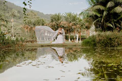 CASAMENTO, RANCHO DA PRAIA, CASAMENTO DE DIA, NOIVA MINIMALISTA, NOIVA LOIRA, NOIVO DE CINZA, FOTOGRAFIA PARA SEMPRE, FOTORAFIA DE CASAMENTO, CASAMENTO RUSTICOM MISTURA FEMININA, DECORACAO EM TOM PASTEL, TONS NEUTROS, MADRINHA DE ROSA'