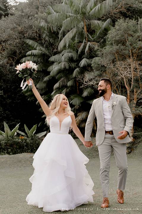 CASAMENTO, RANCHO DA PRAIA, CASAMENTO DE DIA, NOIVA MINIMALISTA, NOIVA LOIRA, NOIVO DE CINZA, FOTOGRAFIA PARA SEMPRE, FOTORAFIA DE CASAMENTO, CASAMENTO RUSTICOM MISTURA FEMININA, DECORACAO EM TOM PASTEL, TONS NEUTROS, MADRINHA DE ROSA'