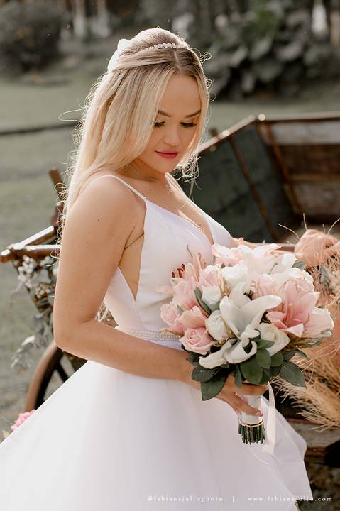 CASAMENTO, RANCHO DA PRAIA, CASAMENTO DE DIA, NOIVA MINIMALISTA, NOIVA LOIRA, NOIVO DE CINZA, FOTOGRAFIA PARA SEMPRE, FOTORAFIA DE CASAMENTO, CASAMENTO RUSTICOM MISTURA FEMININA, DECORACAO EM TOM PASTEL, TONS NEUTROS, MADRINHA DE ROSA'