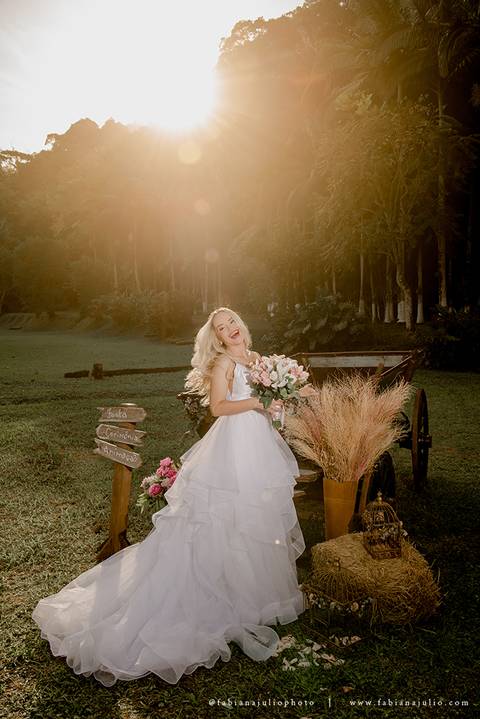 CASAMENTO, RANCHO DA PRAIA, CASAMENTO DE DIA, NOIVA MINIMALISTA, NOIVA LOIRA, NOIVO DE CINZA, FOTOGRAFIA PARA SEMPRE, FOTORAFIA DE CASAMENTO, CASAMENTO RUSTICOM MISTURA FEMININA, DECORACAO EM TOM PASTEL, TONS NEUTROS, MADRINHA DE ROSA'