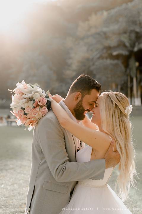 CASAMENTO, RANCHO DA PRAIA, CASAMENTO DE DIA, NOIVA MINIMALISTA, NOIVA LOIRA, NOIVO DE CINZA, FOTOGRAFIA PARA SEMPRE, FOTORAFIA DE CASAMENTO, CASAMENTO RUSTICOM MISTURA FEMININA, DECORACAO EM TOM PASTEL, TONS NEUTROS, MADRINHA DE ROSA'