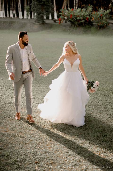 CASAMENTO, RANCHO DA PRAIA, CASAMENTO DE DIA, NOIVA MINIMALISTA, NOIVA LOIRA, NOIVO DE CINZA, FOTOGRAFIA PARA SEMPRE, FOTORAFIA DE CASAMENTO, CASAMENTO RUSTICOM MISTURA FEMININA, DECORACAO EM TOM PASTEL, TONS NEUTROS, MADRINHA DE ROSA'