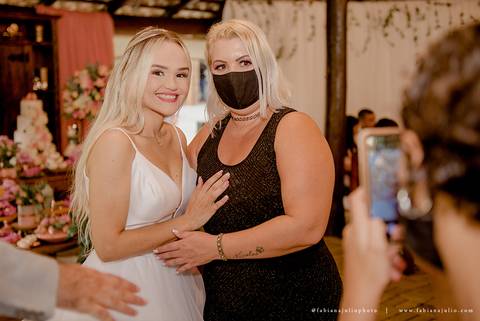 CASAMENTO, RANCHO DA PRAIA, CASAMENTO DE DIA, NOIVA MINIMALISTA, NOIVA LOIRA, NOIVO DE CINZA, FOTOGRAFIA PARA SEMPRE, FOTORAFIA DE CASAMENTO, CASAMENTO RUSTICOM MISTURA FEMININA, DECORACAO EM TOM PASTEL, TONS NEUTROS, MADRINHA DE ROSA'