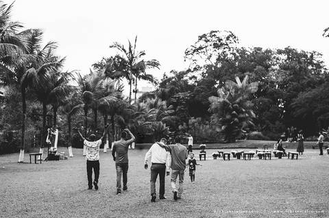 CASAMENTO, RANCHO DA PRAIA, CASAMENTO DE DIA, NOIVA MINIMALISTA, NOIVA LOIRA, NOIVO DE CINZA, FOTOGRAFIA PARA SEMPRE, FOTORAFIA DE CASAMENTO, CASAMENTO RUSTICOM MISTURA FEMININA, DECORACAO EM TOM PASTEL, TONS NEUTROS, MADRINHA DE ROSA'