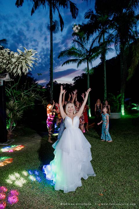 CASAMENTO, RANCHO DA PRAIA, CASAMENTO DE DIA, NOIVA MINIMALISTA, NOIVA LOIRA, NOIVO DE CINZA, FOTOGRAFIA PARA SEMPRE, FOTORAFIA DE CASAMENTO, CASAMENTO RUSTICOM MISTURA FEMININA, DECORACAO EM TOM PASTEL, TONS NEUTROS, MADRINHA DE ROSA'