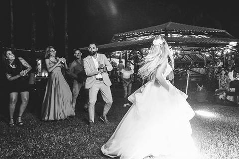 CASAMENTO, RANCHO DA PRAIA, CASAMENTO DE DIA, NOIVA MINIMALISTA, NOIVA LOIRA, NOIVO DE CINZA, FOTOGRAFIA PARA SEMPRE, FOTORAFIA DE CASAMENTO, CASAMENTO RUSTICOM MISTURA FEMININA, DECORACAO EM TOM PASTEL, TONS NEUTROS, MADRINHA DE ROSA'